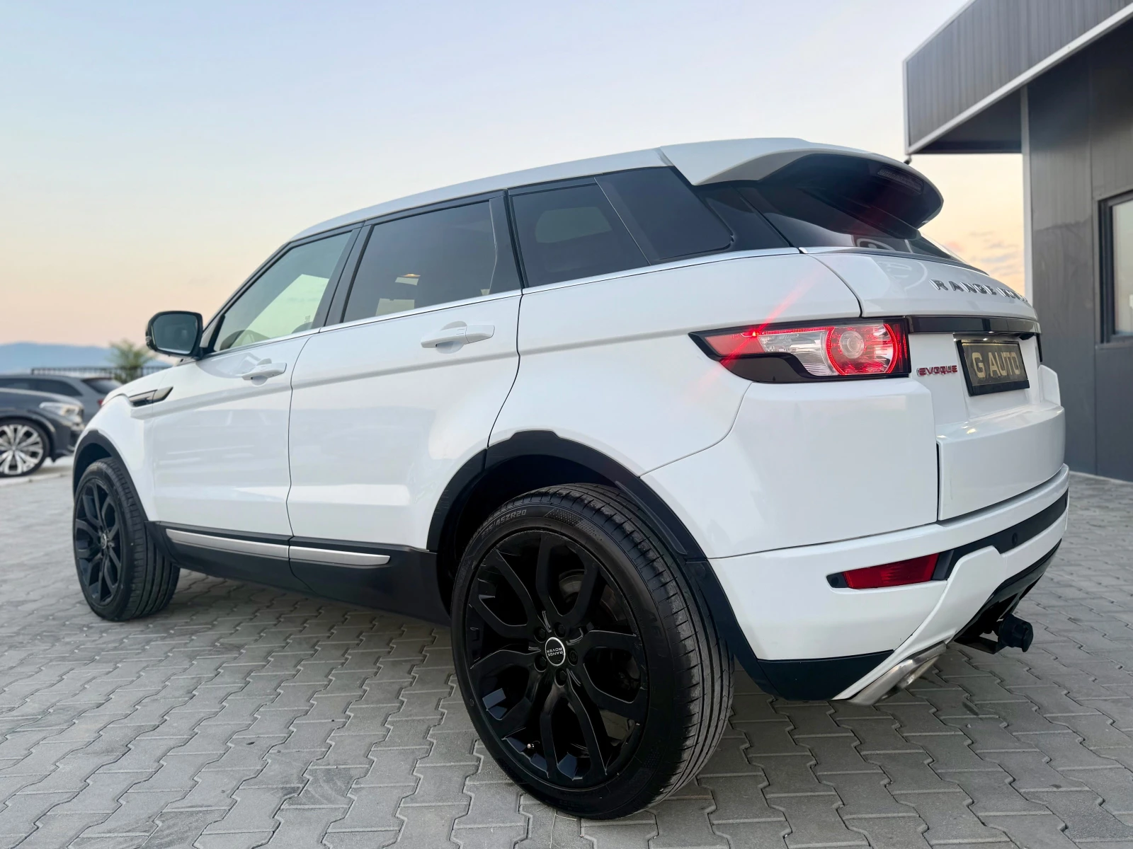 Land Rover Range Rover Evoque 2.2sd4 FULL Собствен лизинг !!!, снимка 7 - Автомобили и джипове - 55636176
