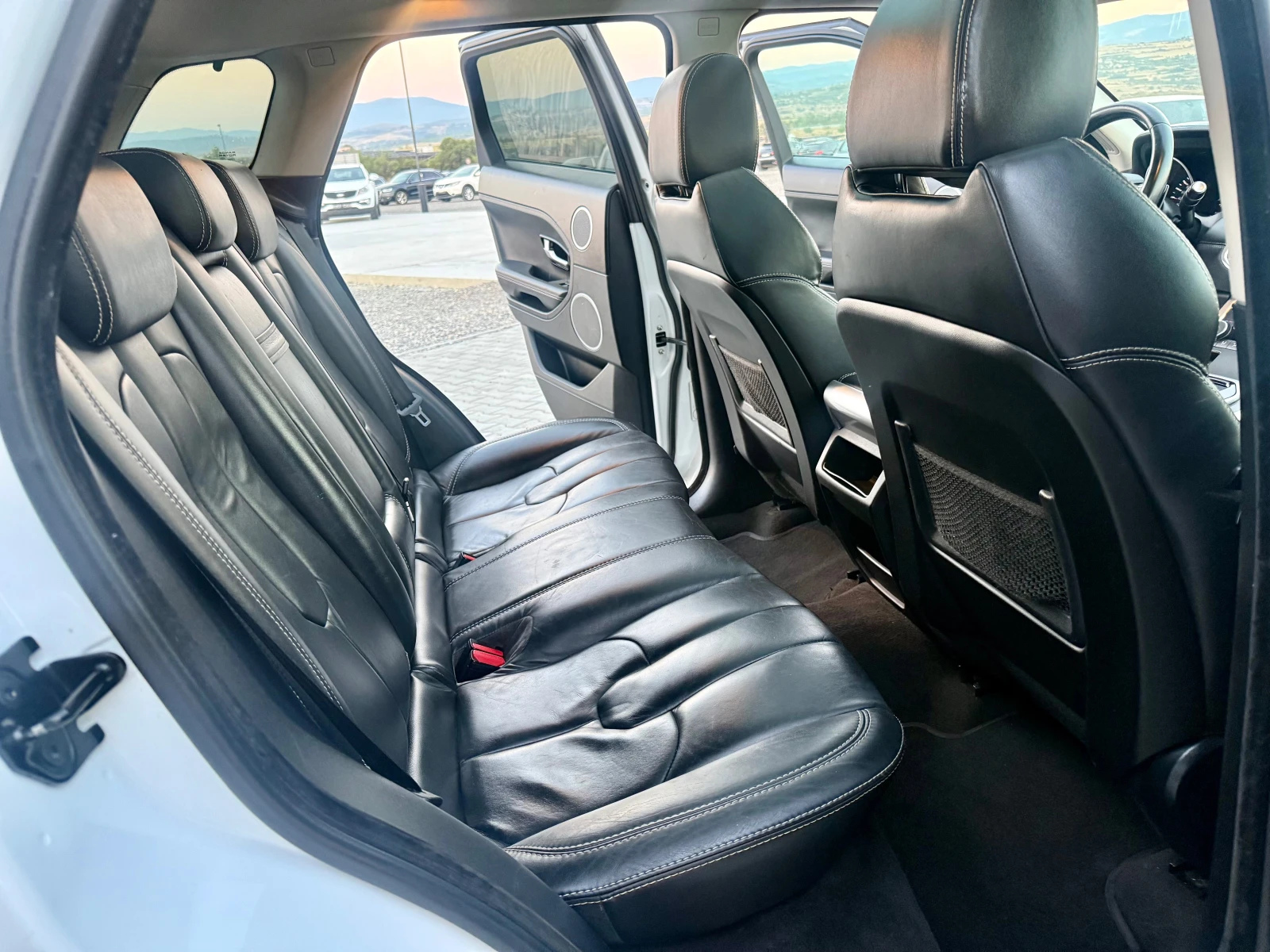 Land Rover Range Rover Evoque 2.2sd4 FULL Собствен лизинг !!!, снимка 10 - Автомобили и джипове - 55636176