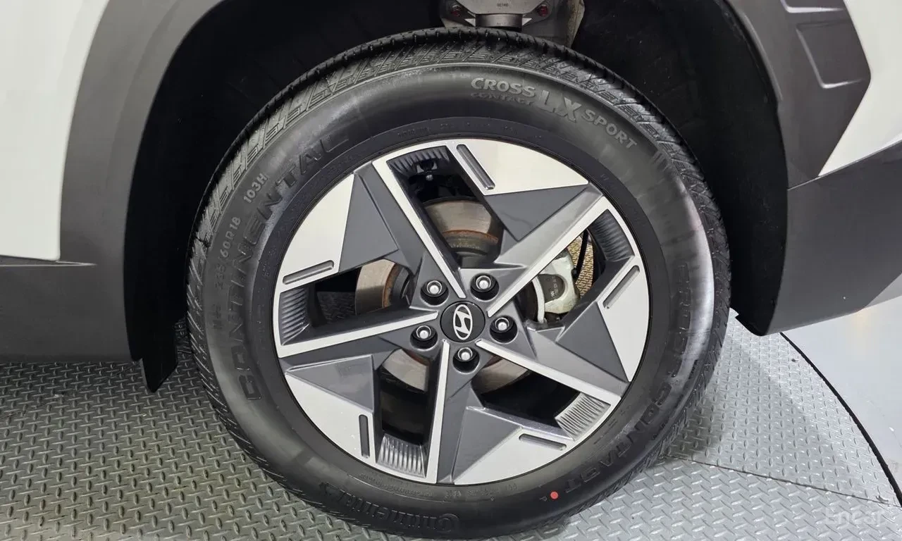 Hyundai Tucson PREMIUM* ДИСТРОНИК* ОБДУХВАНЕ* LANE* ASSIST* , снимка 5 - Автомобили и джипове - 56168698