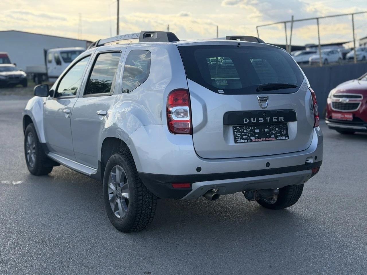 Dacia Duster 1.5dCi 4x4 FACELIFT, снимка 4 - Автомобили и джипове - 56438882