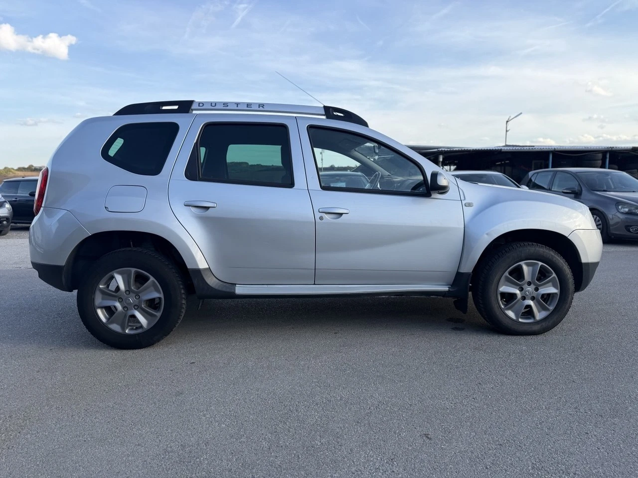 Dacia Duster 1.5dCi 4x4 FACELIFT, снимка 7 - Автомобили и джипове - 56438882