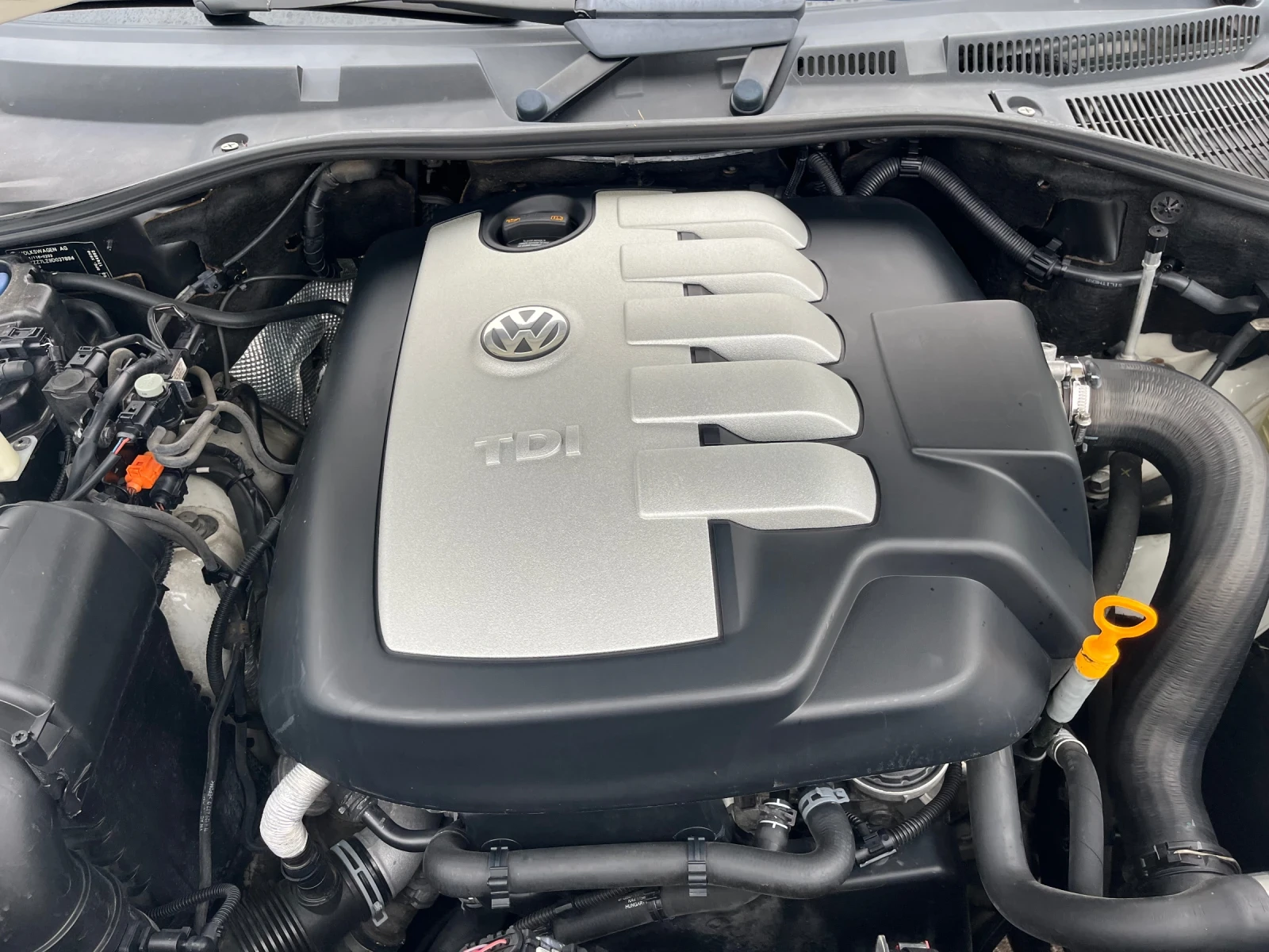 VW Touareg 2.5TDI ITALIA, снимка 15 - Автомобили и джипове - 56469862