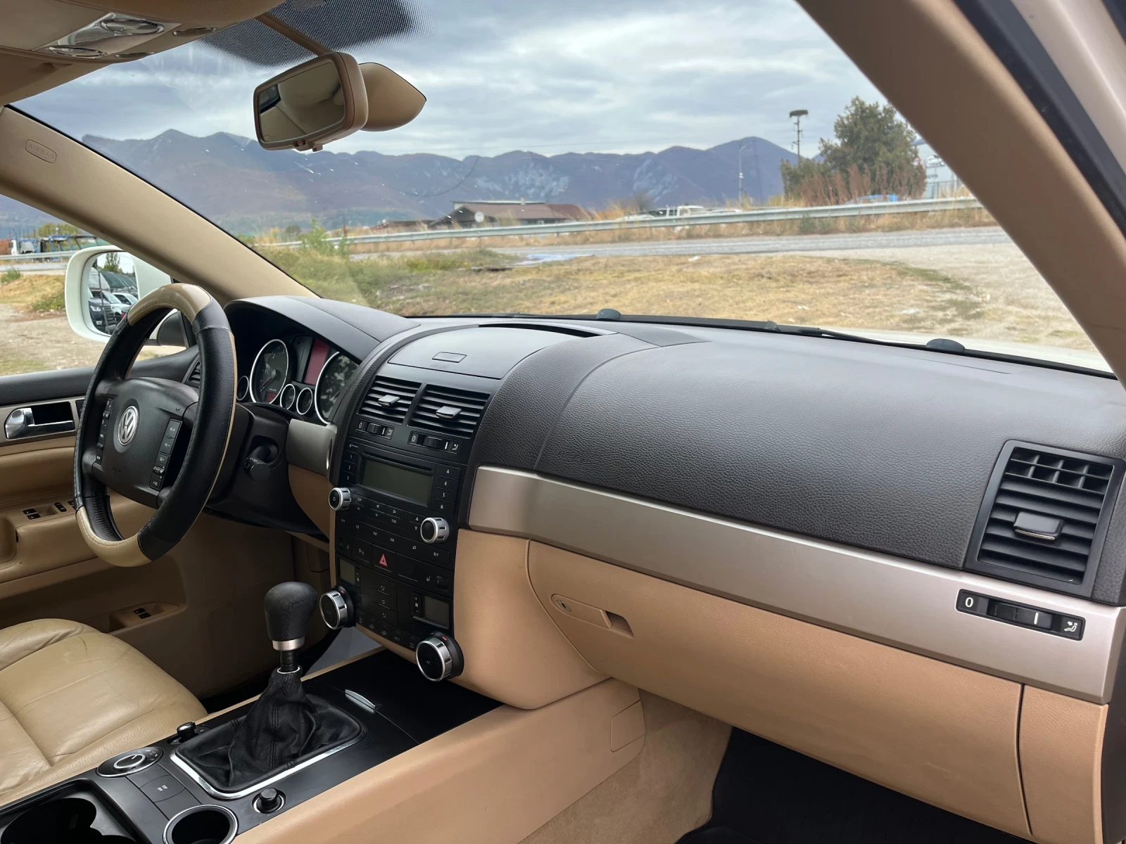 VW Touareg 2.5TDI ITALIA, снимка 5 - Автомобили и джипове - 56469862