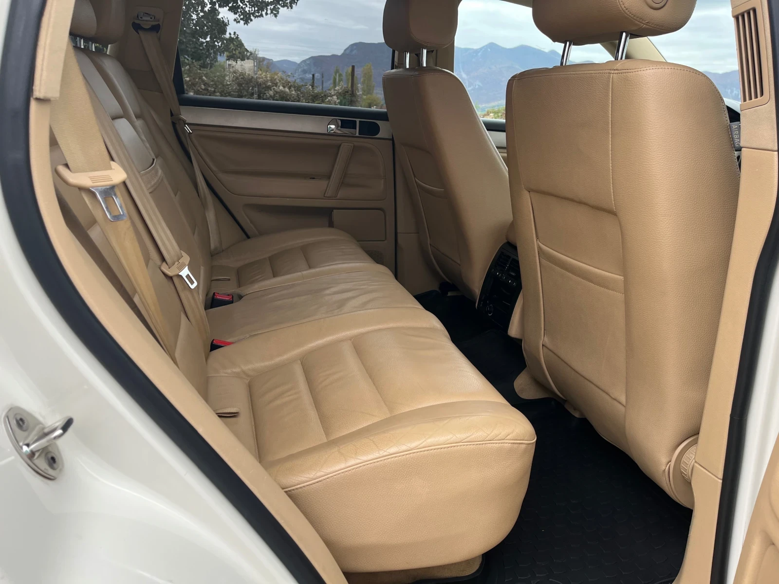 VW Touareg 2.5TDI ITALIA, снимка 7 - Автомобили и джипове - 56469862