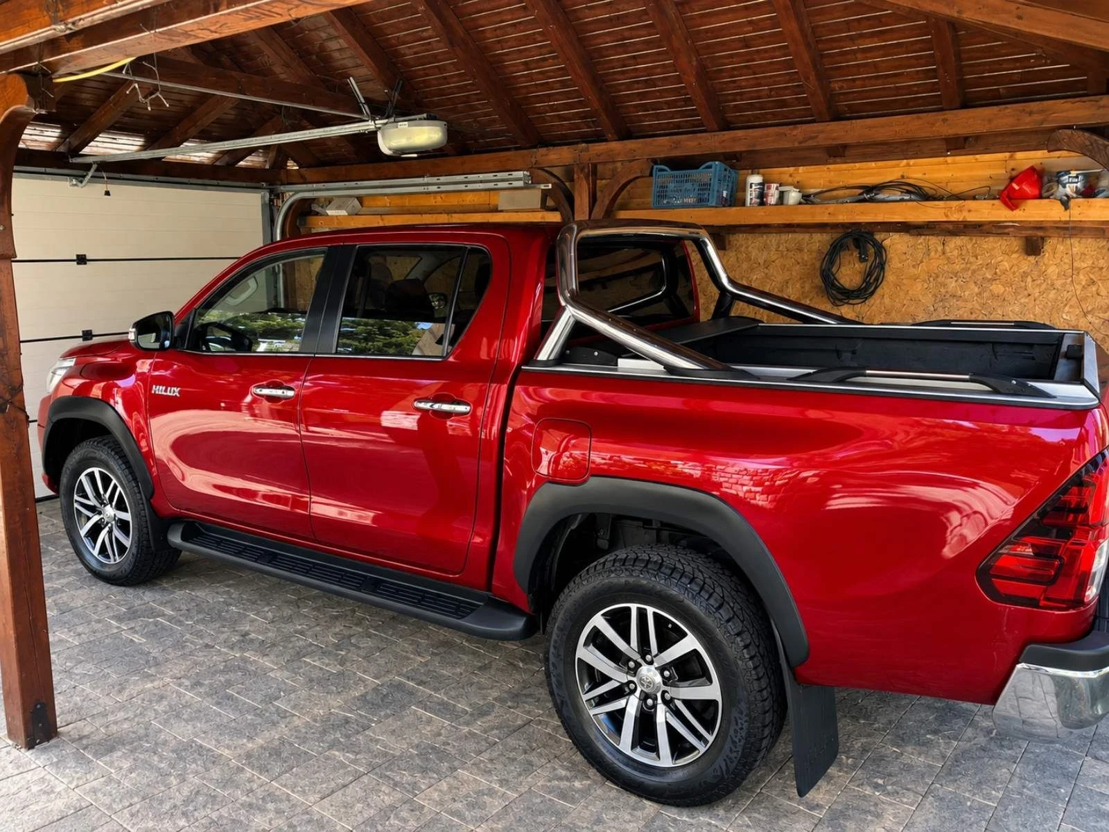 Toyota Hilux Double Cab, снимка 2 - Автомобили и джипове - 56488181