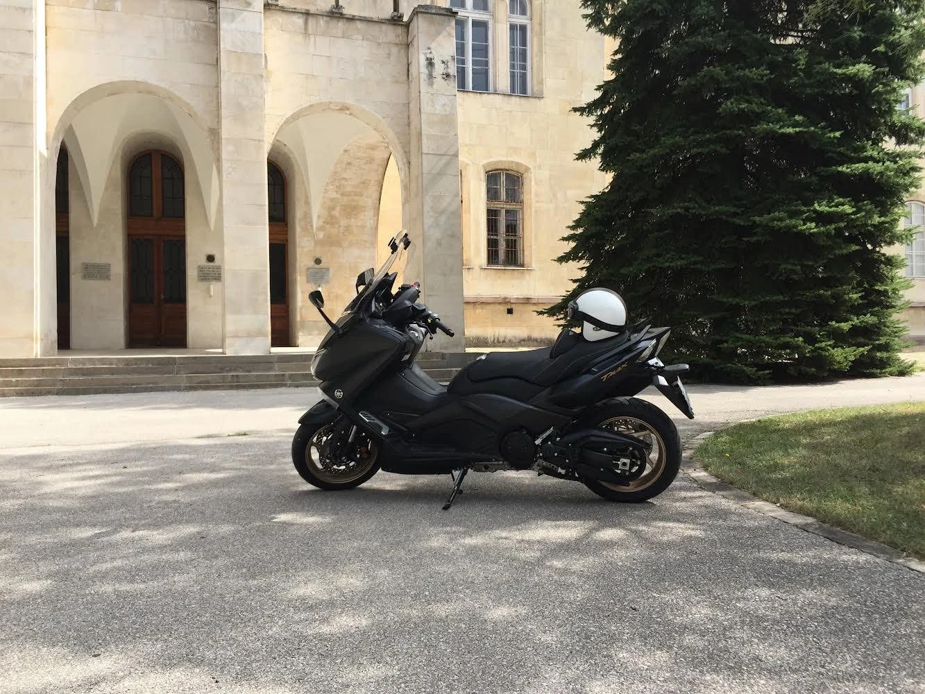 Yamaha T-max 530 Iron Max 3400км!!!, снимка 13 - Мотоциклети и мототехника - 56121591