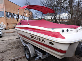 Моторна яхта Larson Продадена , снимка 1 - Воден транспорт - 37170822