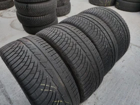 Гуми Зимни 225/40R18, снимка 6 - Гуми и джанти - 39755727