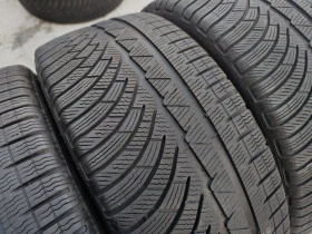 Гуми Зимни 225/40R18, снимка 2 - Гуми и джанти - 39755727