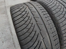 Гуми Зимни 225/40R18, снимка 4 - Гуми и джанти - 39755727