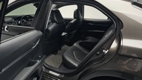 Toyota Camry 2.5 SPORT EDITION* DISTR* PANO* ПОДГРЕВ* ФИКС ЦЕНА, снимка 8