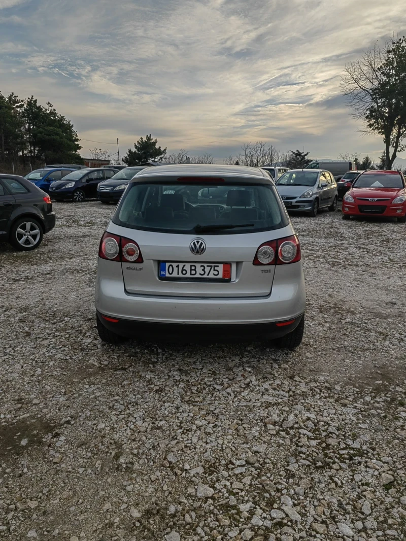 VW Golf Plus 1.9/Без ръжди/нови гуми , снимка 4 - Автомобили и джипове - 48418654