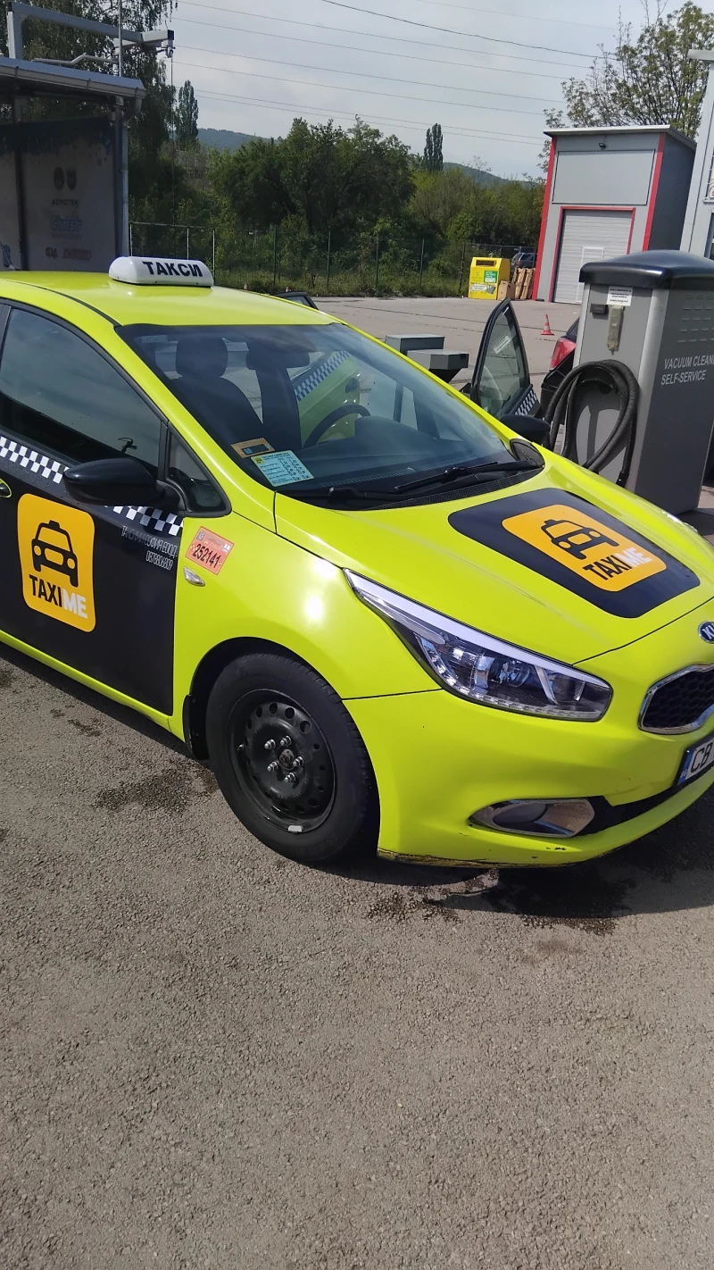 Kia Ceed, снимка 5 - Автомобили и джипове - 50215798