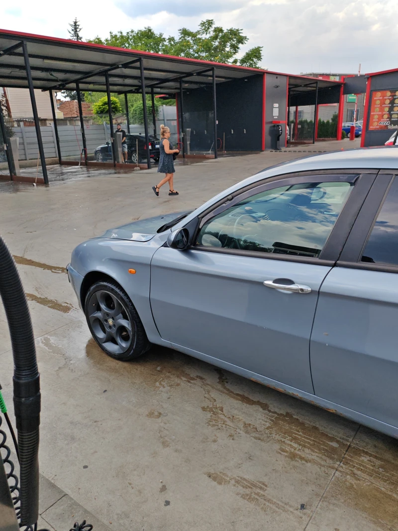 Alfa Romeo 147 Selespeed, снимка 4 - Автомобили и джипове - 51065149