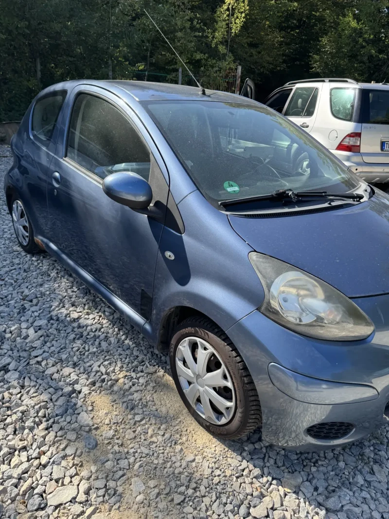 Toyota Aygo, снимка 2 - Автомобили и джипове - 51887002