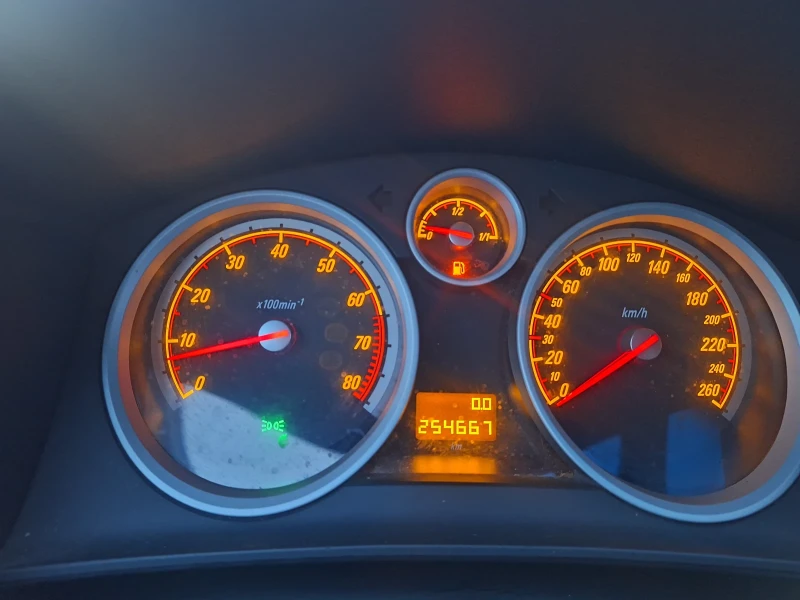 Opel Astra 2.0 TURBO , снимка 11 - Автомобили и джипове - 52532774