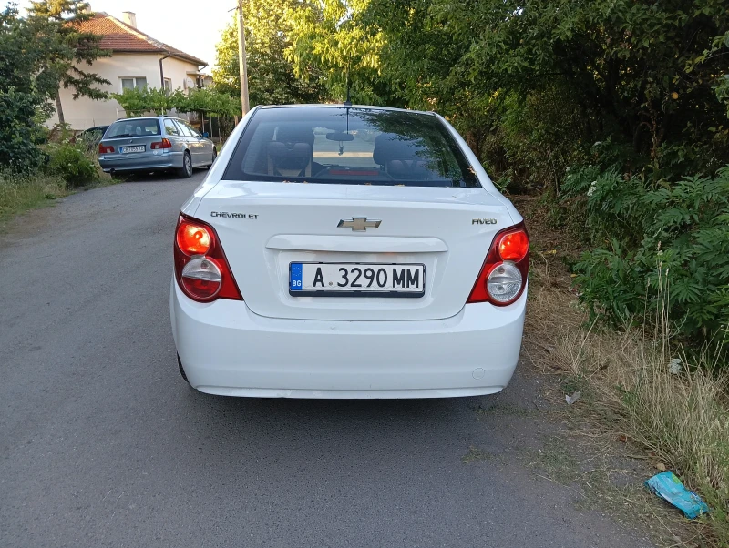 Chevrolet Aveo, снимка 11 - Автомобили и джипове - 52680551