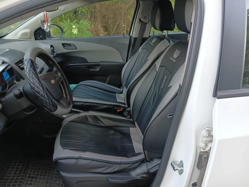 Chevrolet Aveo, снимка 8 - Автомобили и джипове - 52680551