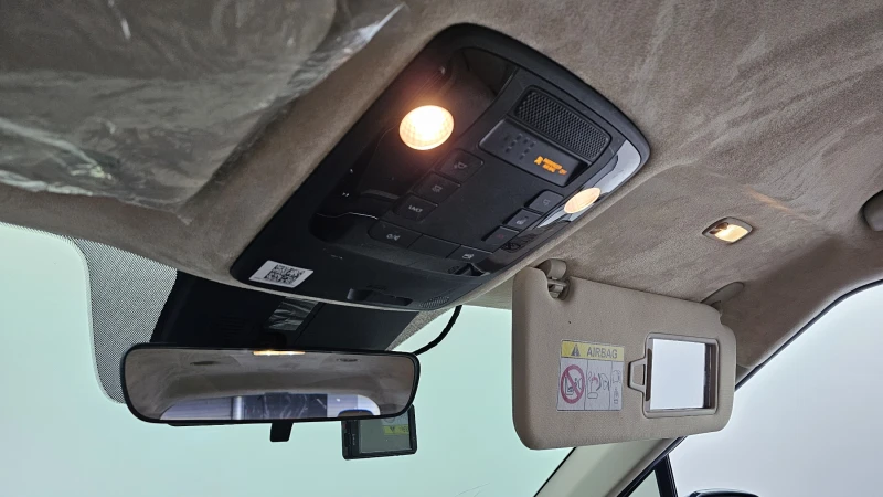 Kia Carnival 4th generation 9 Seater, снимка 15 - Автомобили и джипове - 52693431