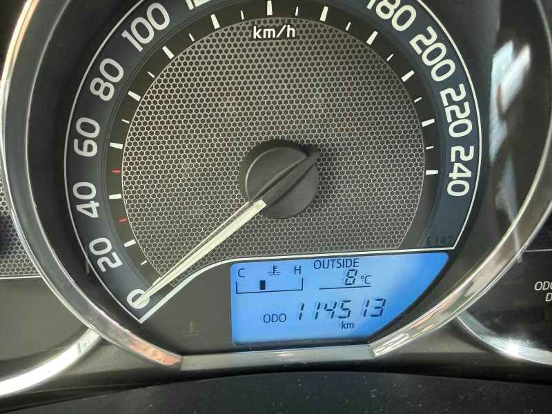 Toyota Corolla, снимка 7 - Автомобили и джипове - 53322697