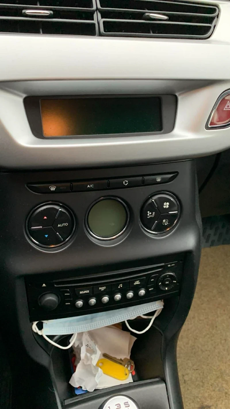 Citroen C3, снимка 11 - Автомобили и джипове - 53374909