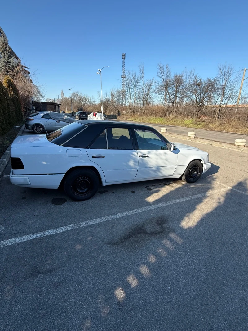 Mercedes-Benz 124 Е300, снимка 6 - Автомобили и джипове - 53417126