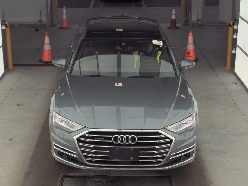 Audi A8 3.0T, снимка 5 - Автомобили и джипове - 53433166