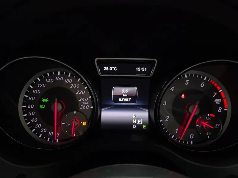 Mercedes-Benz CLA 250 4MATIC - САМО 30% АВАНС, снимка 8 - Автомобили и джипове - 56020176