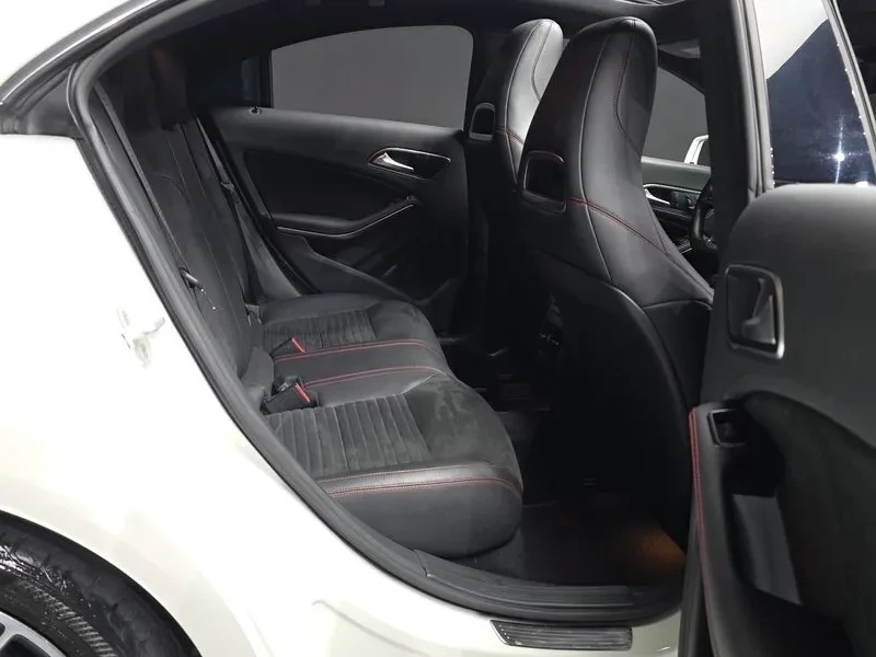Mercedes-Benz CLA 250 4MATIC - САМО 30% АВАНС, снимка 12 - Автомобили и джипове - 56020176