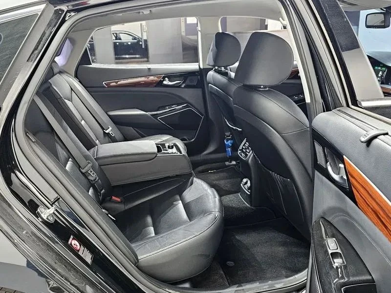 Kia K7, снимка 11 - Автомобили и джипове - 56689470