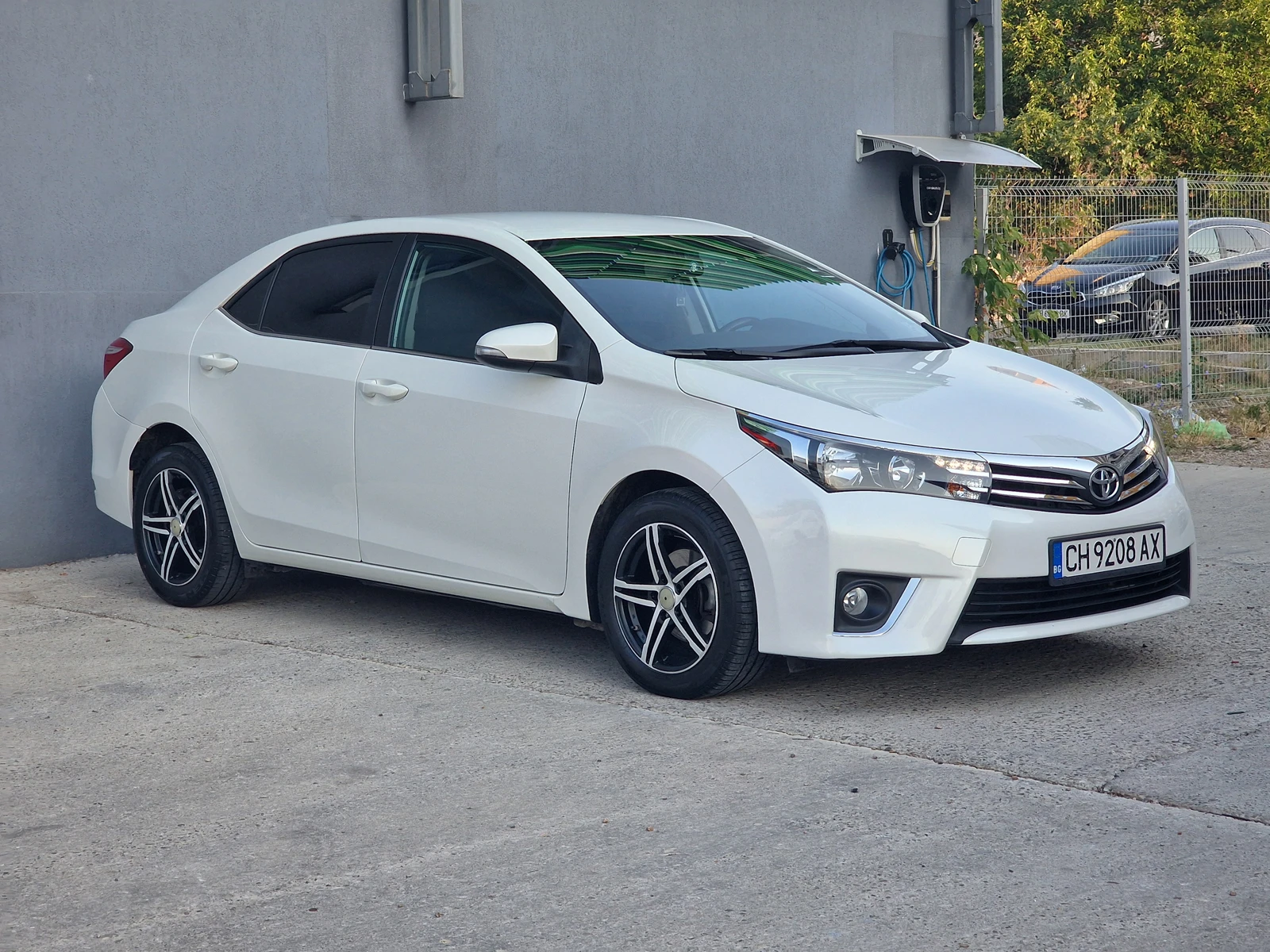 Toyota Corolla 1.6 Luna Автоматик LPG - изображение 2