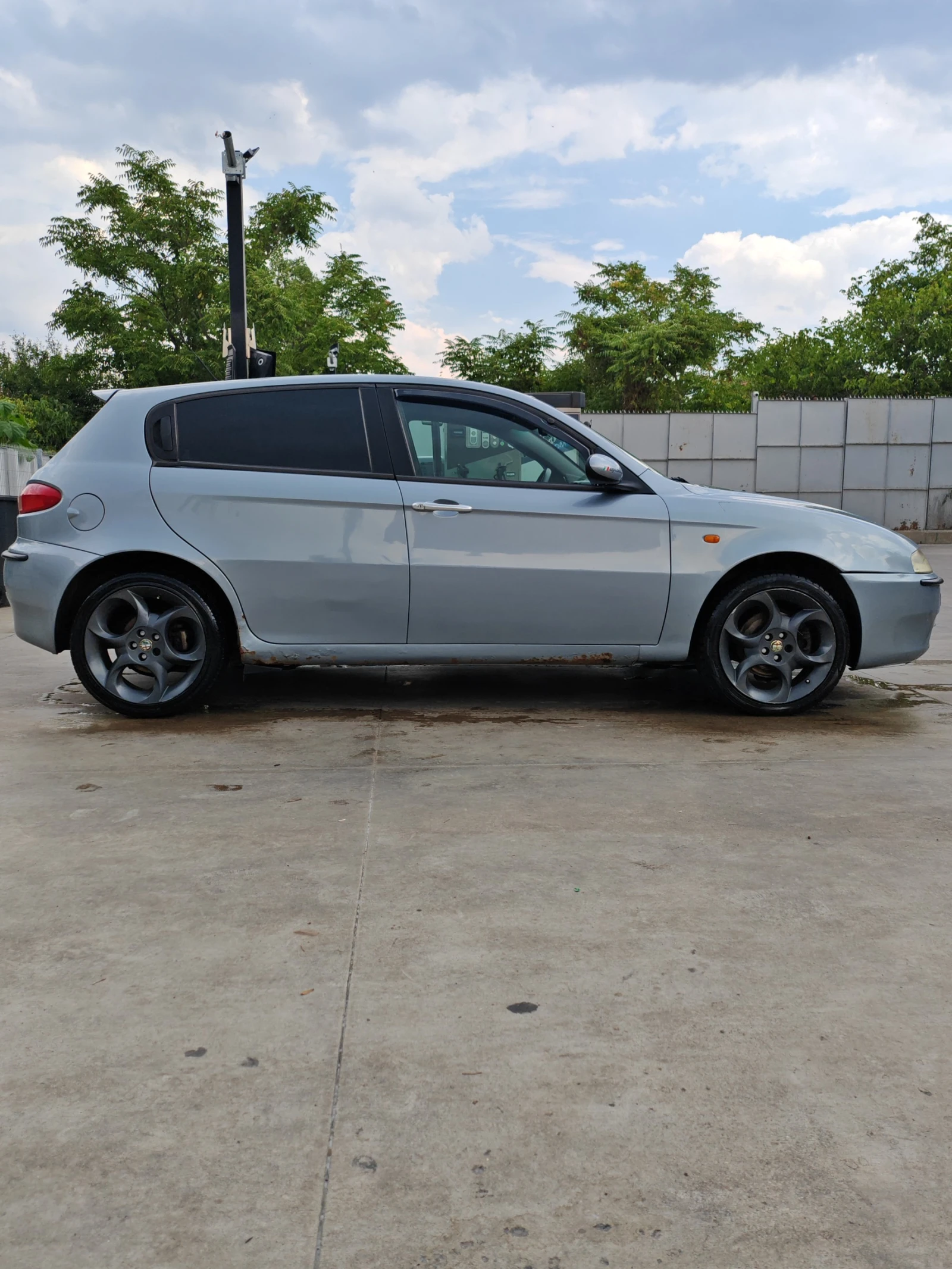 Alfa Romeo 147 Selespeed - изображение 2