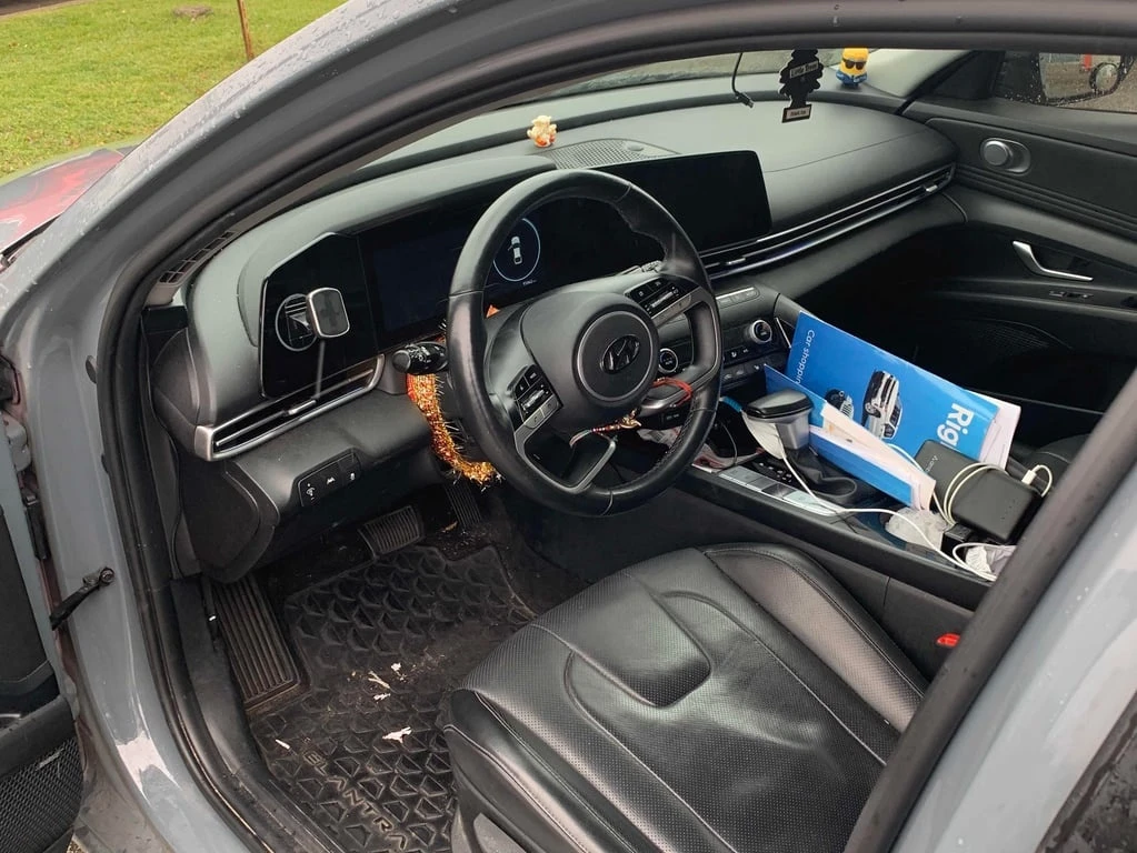 Hyundai Elantra * Luxury * CARFAX *    | Mobile.bg   5