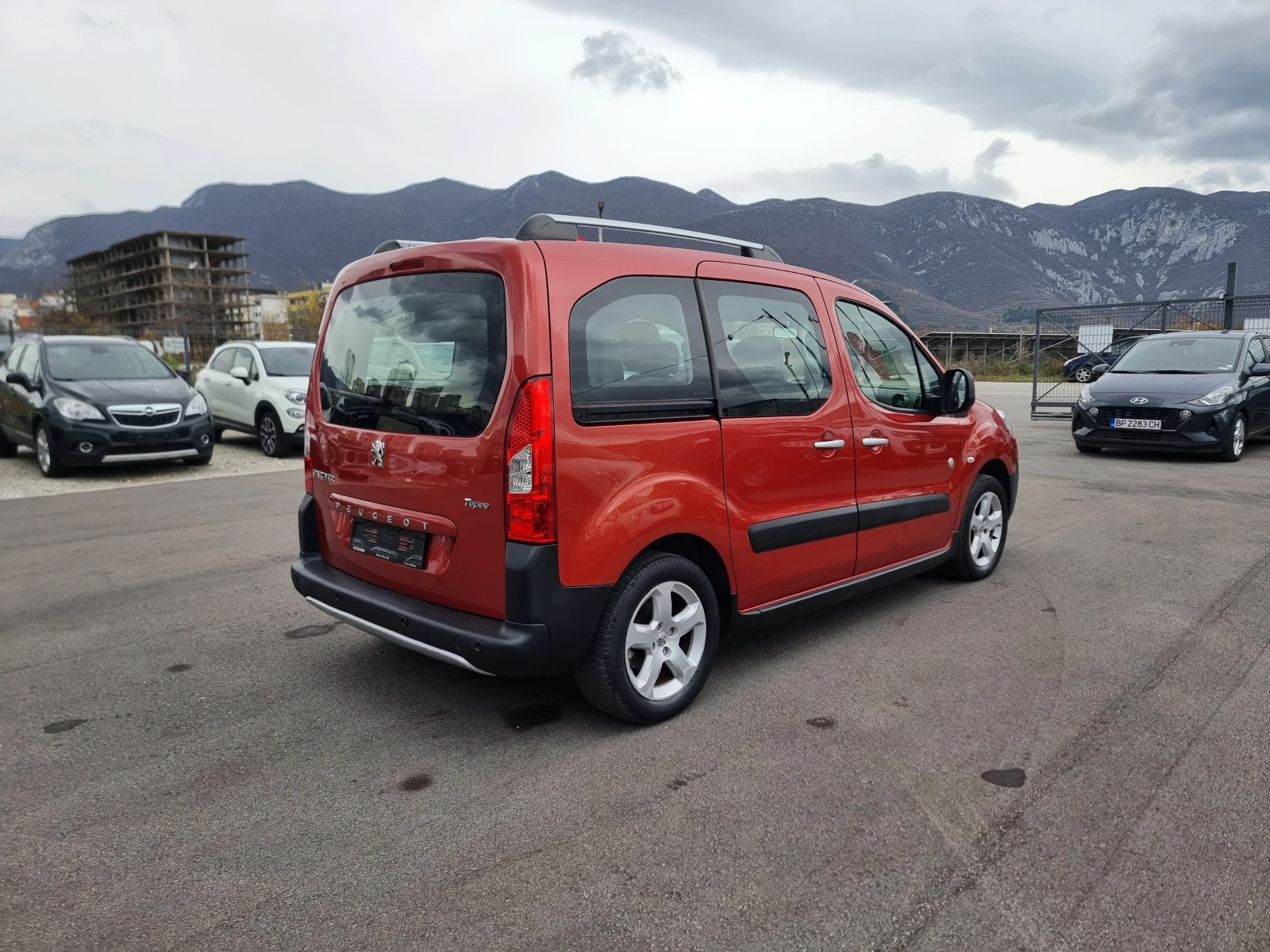 Peugeot Partner 1.6I TEPEE - изображение 6