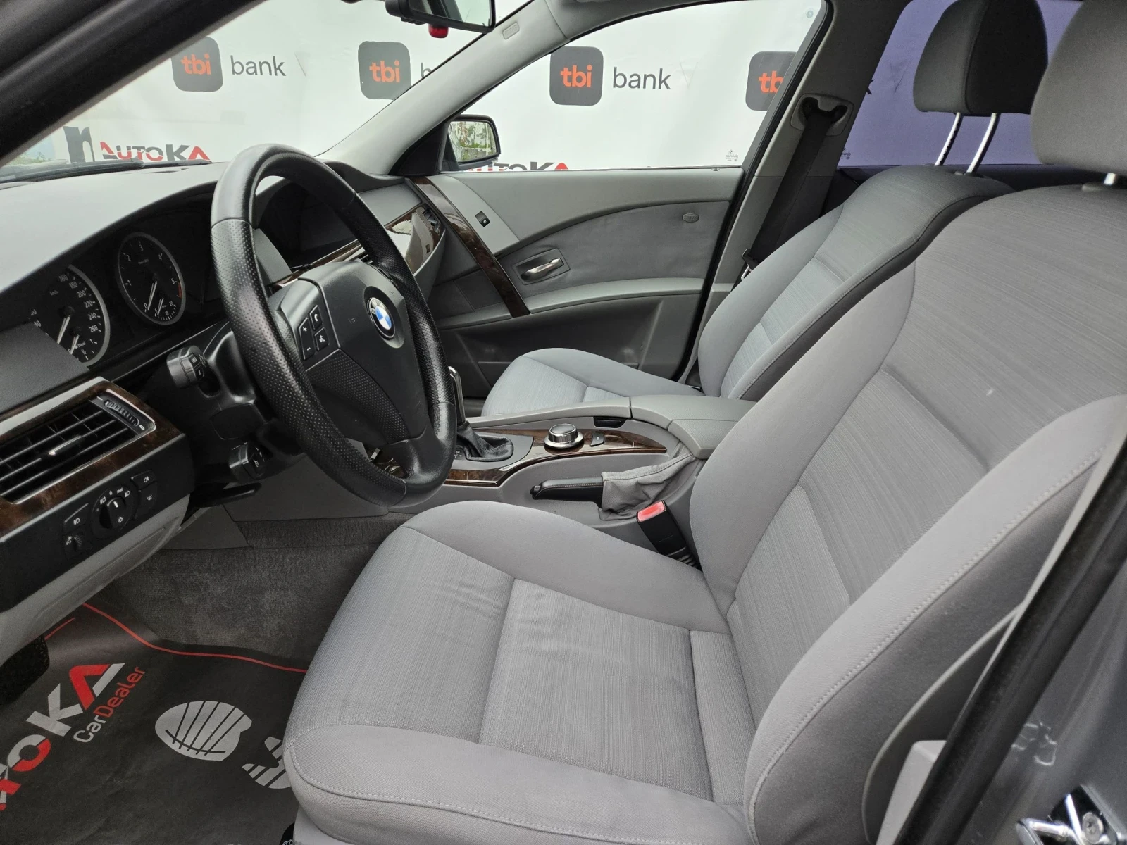 BMW 530 3.0D-231кс= АВТОМАТ= X-DRIVE= HUD= NAVI= КСЕНОН - изображение 7