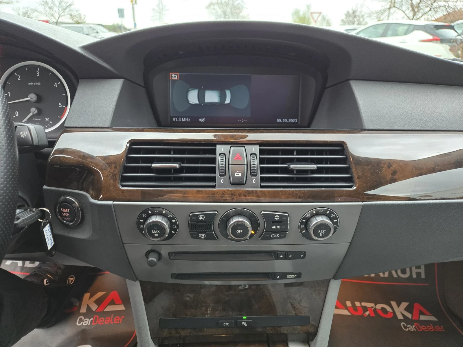 BMW 530 3.0D-231= = X-DRIVE= HUD= NAVI=  | Mobile.bg   15