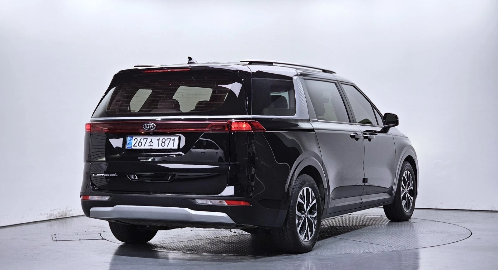 Kia Carnival 4th generation 9 Seater - изображение 2