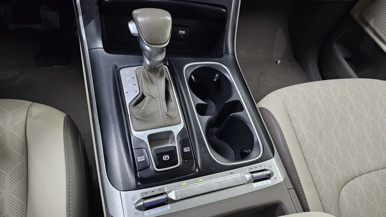 Kia Carnival 4th generation 9 Seater - изображение 7