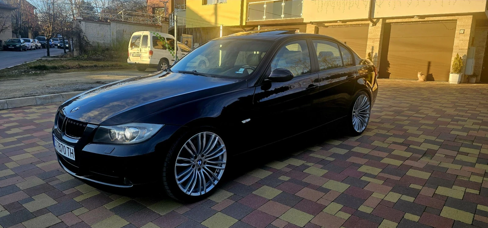 BMW 330 330d/Navi/Recaro/Шибедах  - изображение 3