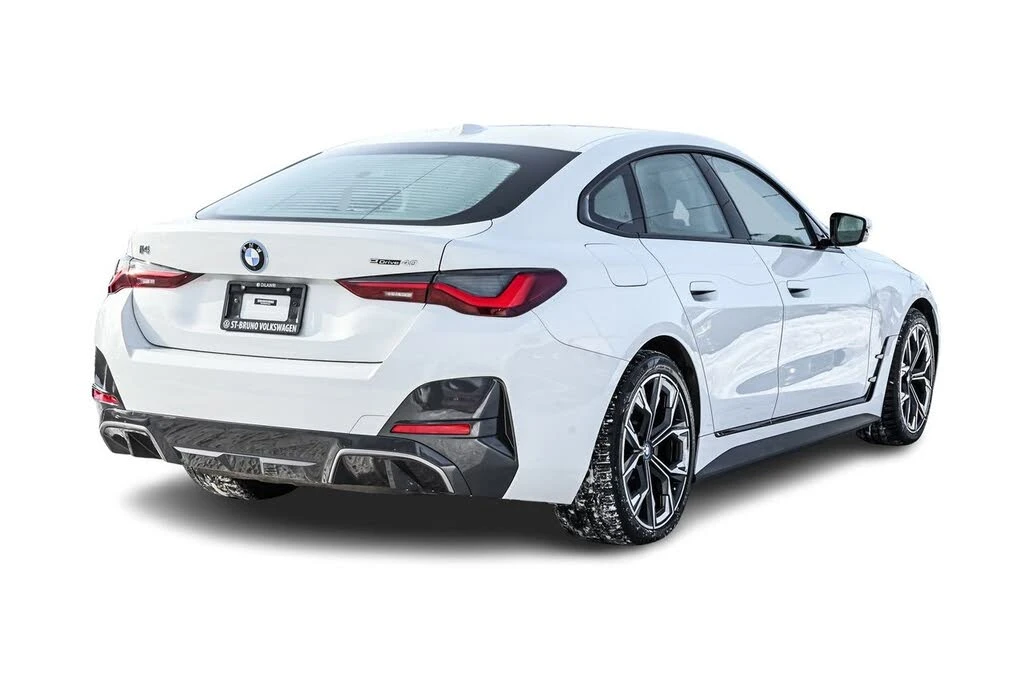 BMW i4 M PACK* ПАНОРАМА* КОЖА* КАМЕРА* , снимка 5 - Автомобили и джипове - 54063816