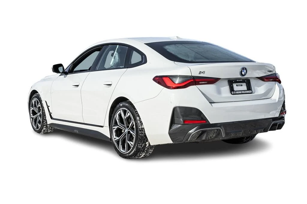 BMW i4 M PACK* ПАНОРАМА* КОЖА* КАМЕРА* , снимка 6 - Автомобили и джипове - 54063816