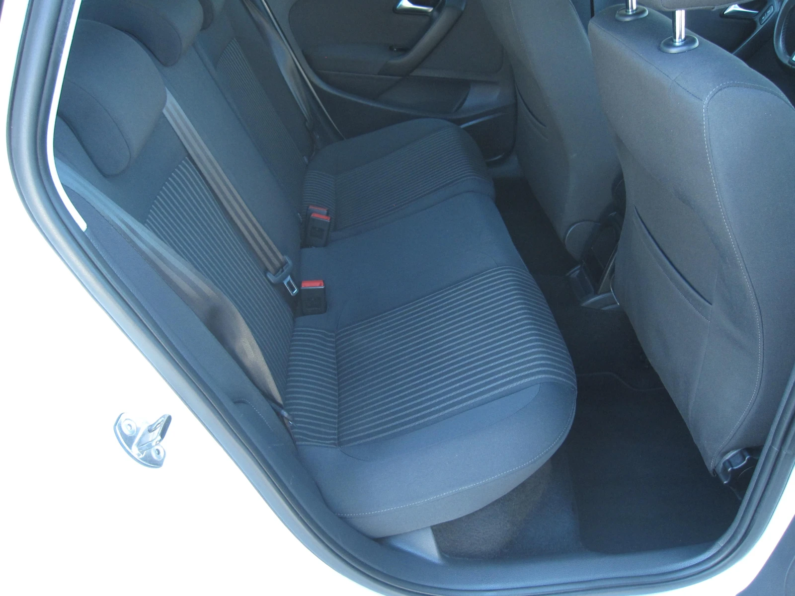 VW Polo 1, 6-Газ.HIGHLINE-SPORT, снимка 13 - Автомобили и джипове - 54097859