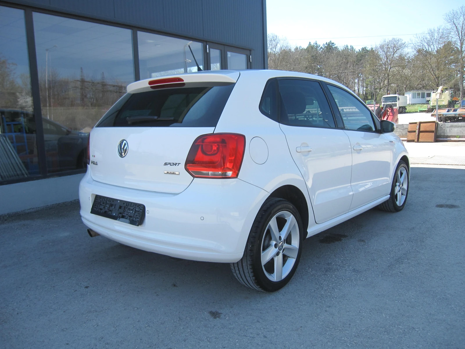 VW Polo 1, 6-Газ.HIGHLINE-SPORT, снимка 4 - Автомобили и джипове - 54097859