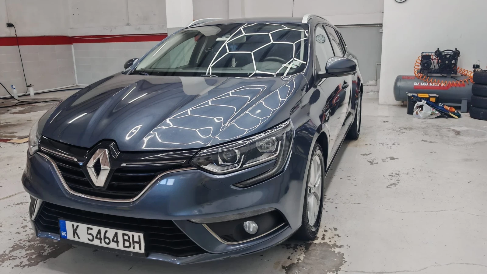 Renault Megane, снимка 8 - Автомобили и джипове - 54372242
