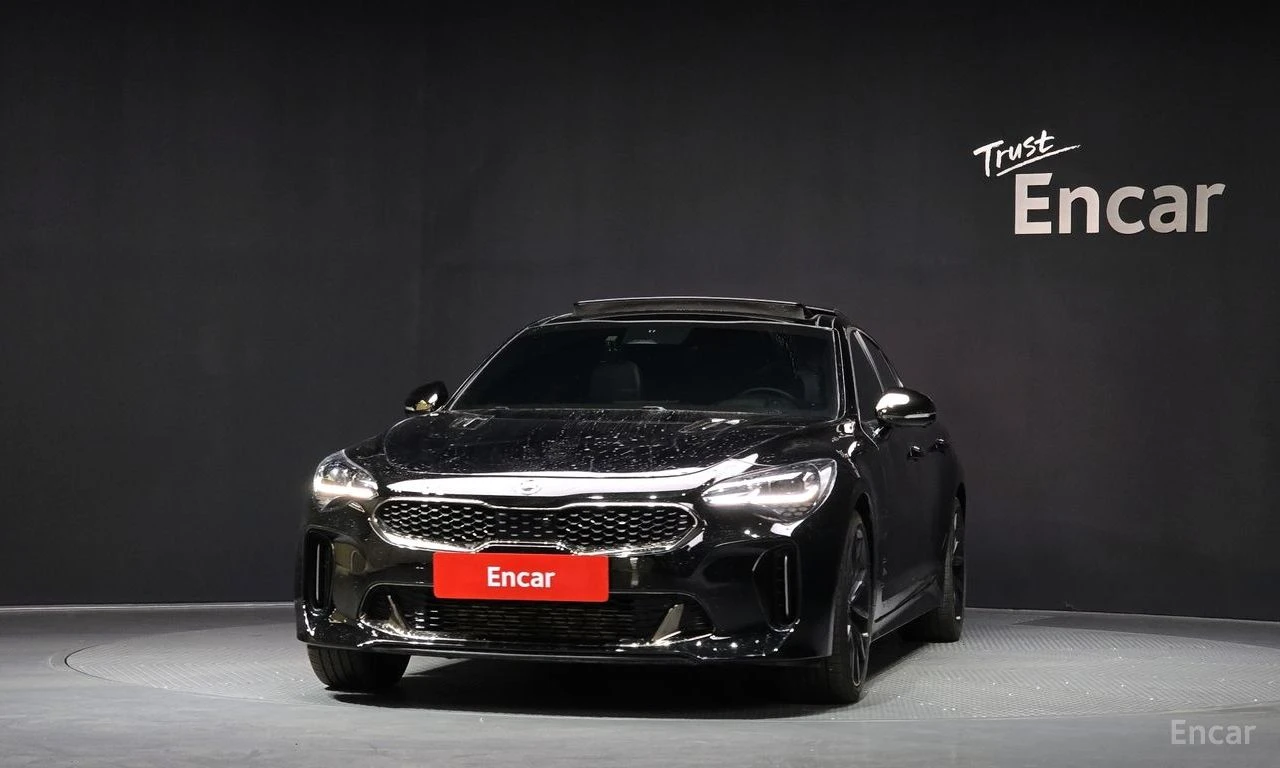 Kia Stinger 3.3* GT* ACRO EDITION* 360 КАМЕРИ* ОБДУХВАНЕ* ПАНО, снимка 2 - Автомобили и джипове - 54512863