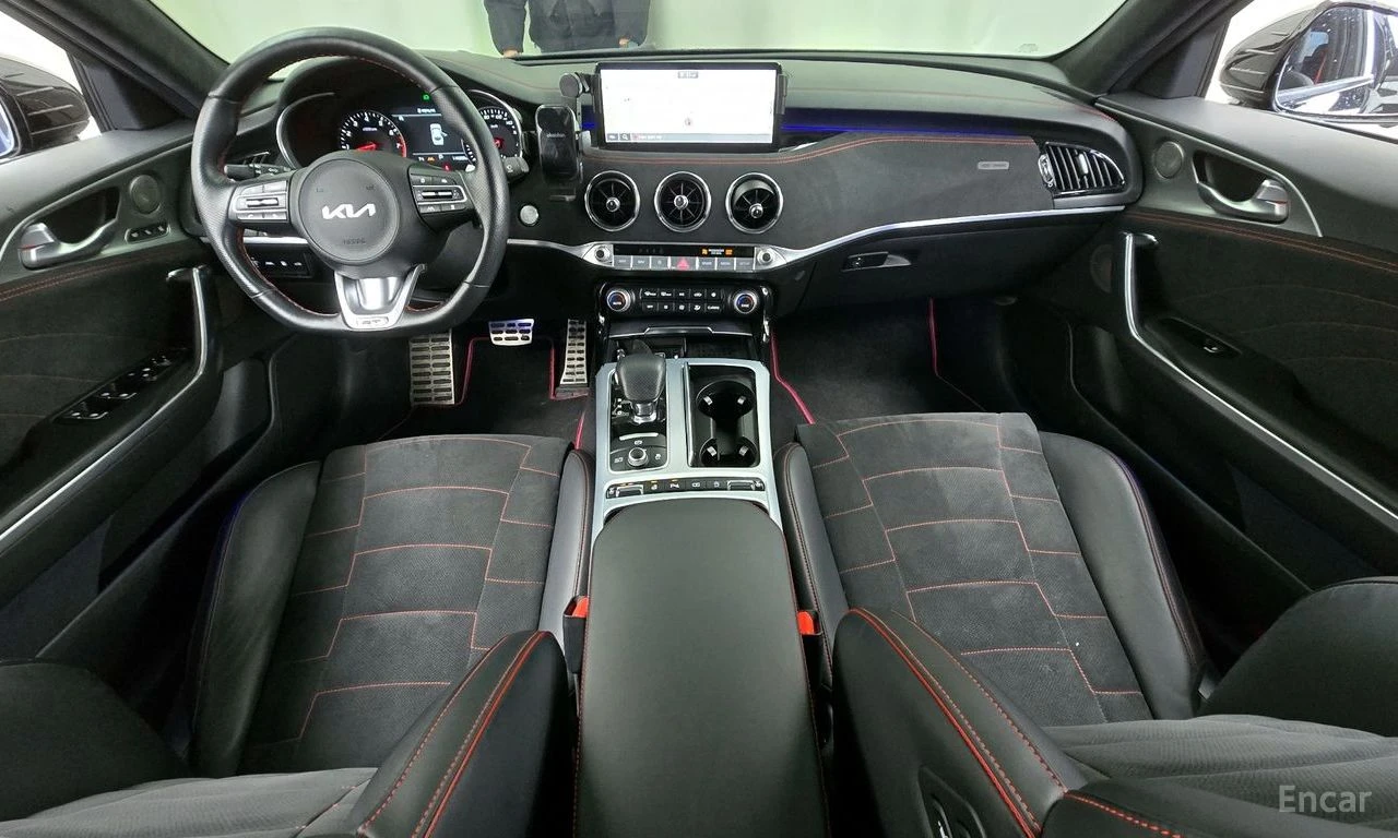 Kia Stinger 3.3* GT* ACRO EDITION* 360 КАМЕРИ* ОБДУХВАНЕ* ПАНО, снимка 10 - Автомобили и джипове - 54512863