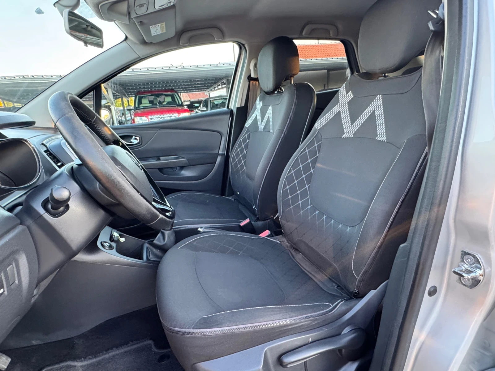 Renault Captur 1.5DCI ИТАЛИЯ, снимка 7 - Автомобили и джипове - 54757897