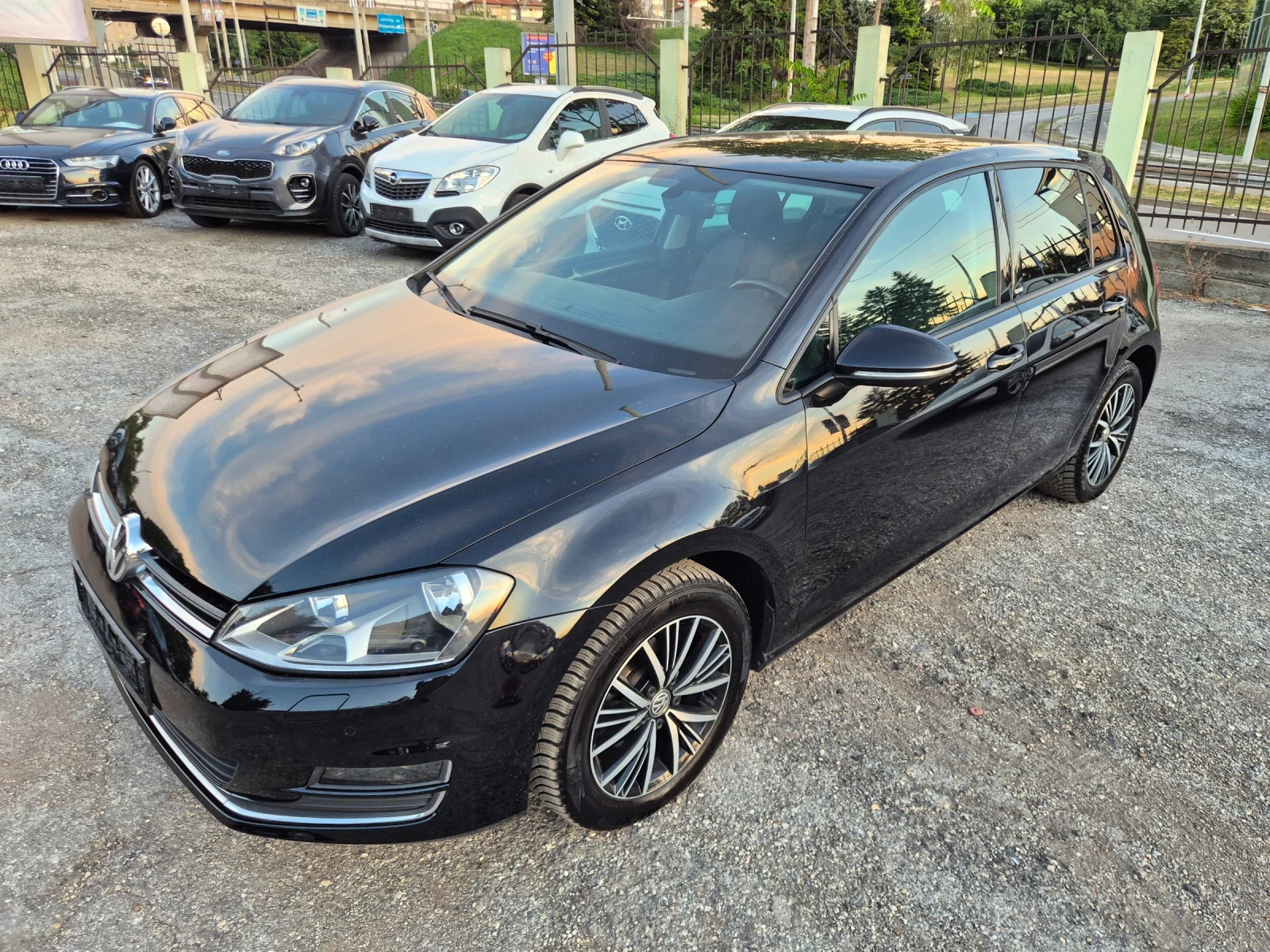 VW Golf 1.6TDI* ALLSTAR* NAVI* �������  | Mobile.bg � ����������� 1