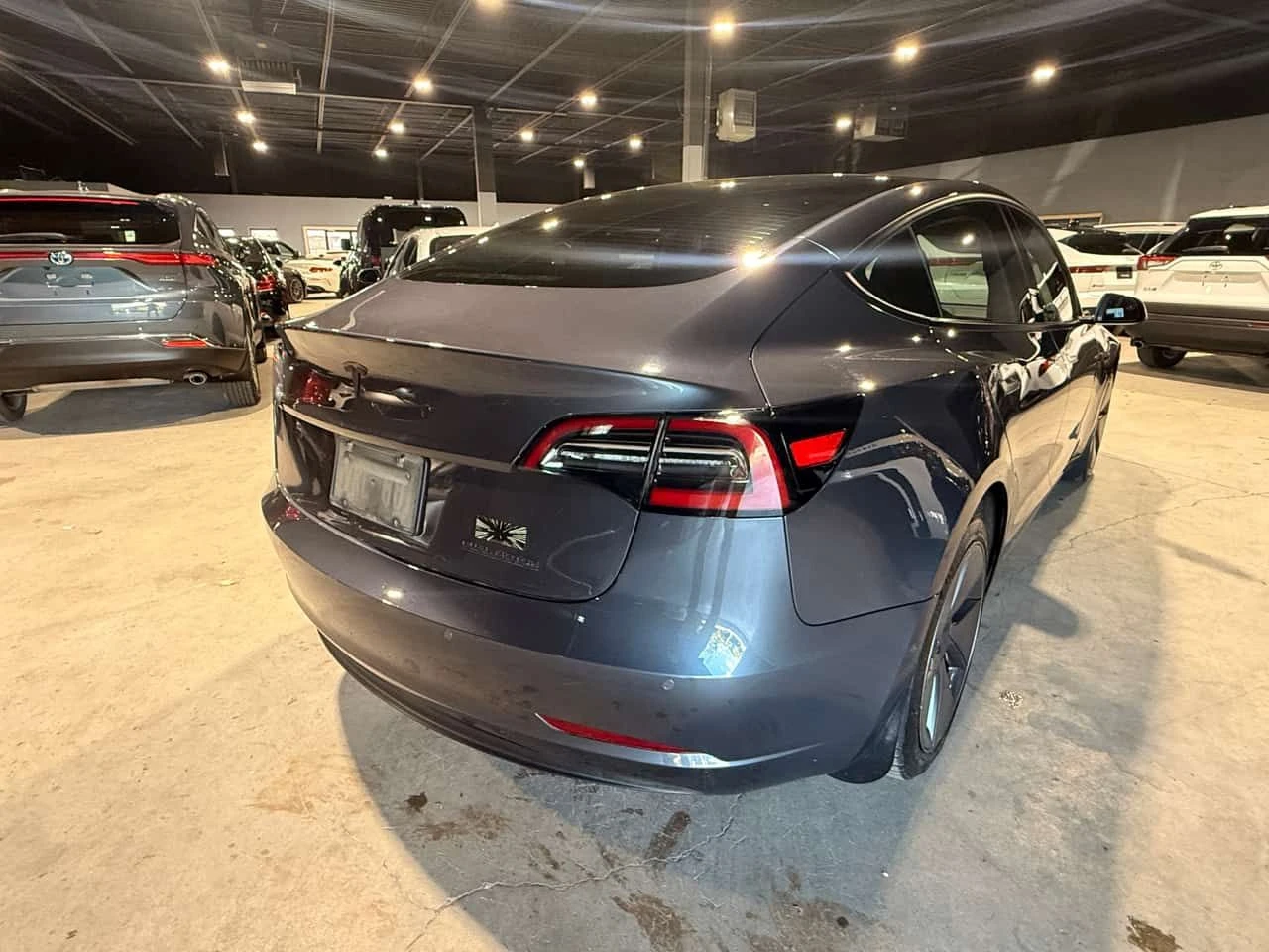 Tesla Model 3 * RWD * CARFAX * БЕЗ ПЪРВОНАЧАЛНА ВНОСКА, снимка 16 - Автомобили и джипове - 55015725