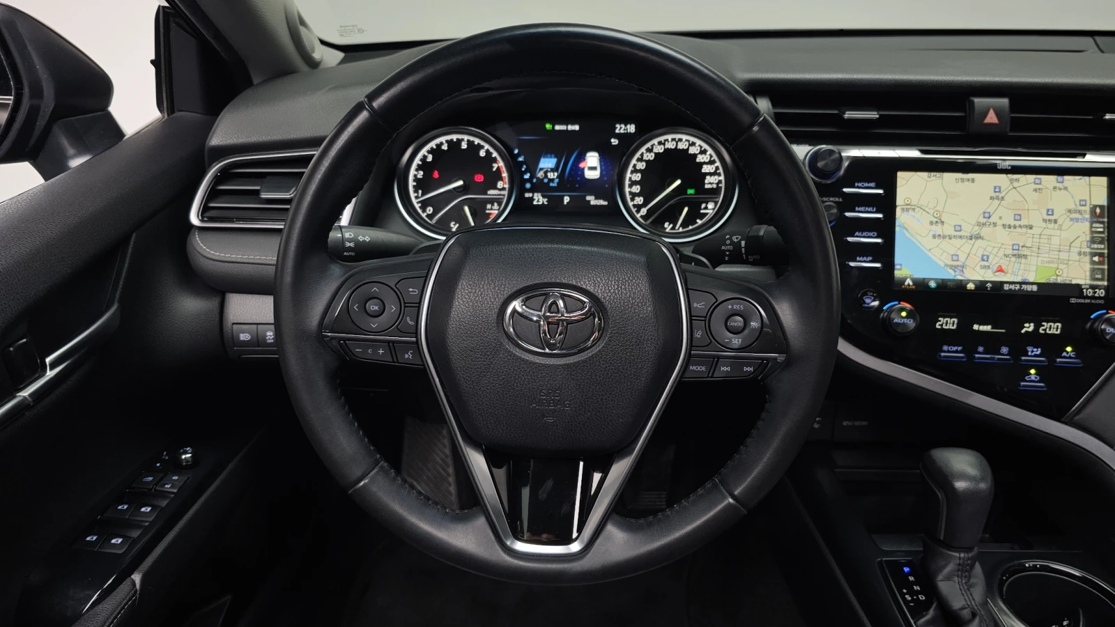 Toyota Camry 2.5 SPORT EDITION* DISTR* PANO* ПОДГРЕВ* ФИКС ЦЕНА, снимка 9 - Автомобили и джипове - 55058504